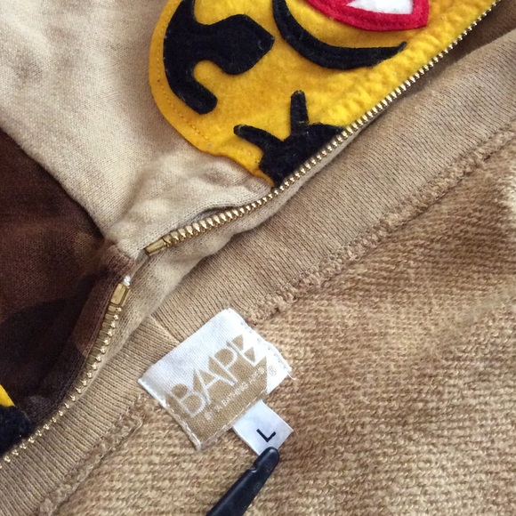 Bape - Picture 5 of 8